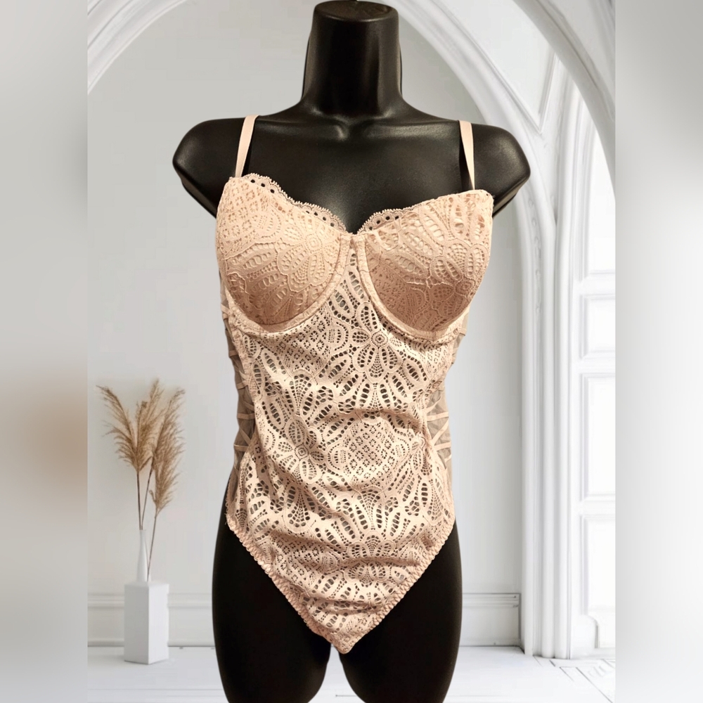 Victoria's Secret Pale Pink Corset Style Bodysuit Size 36D